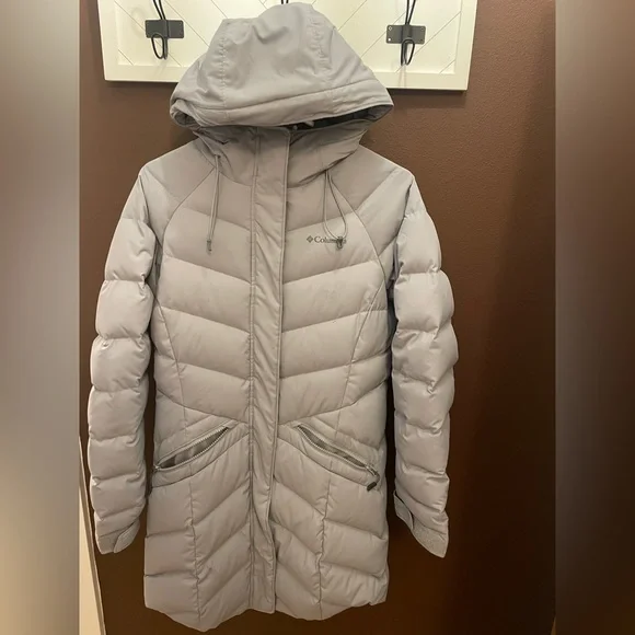 Columbia Jacket - Picture 1 of 2